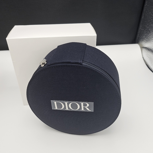 Brand new authentic Dior Vanity/keepsake round box in black - Picture 17 of 17